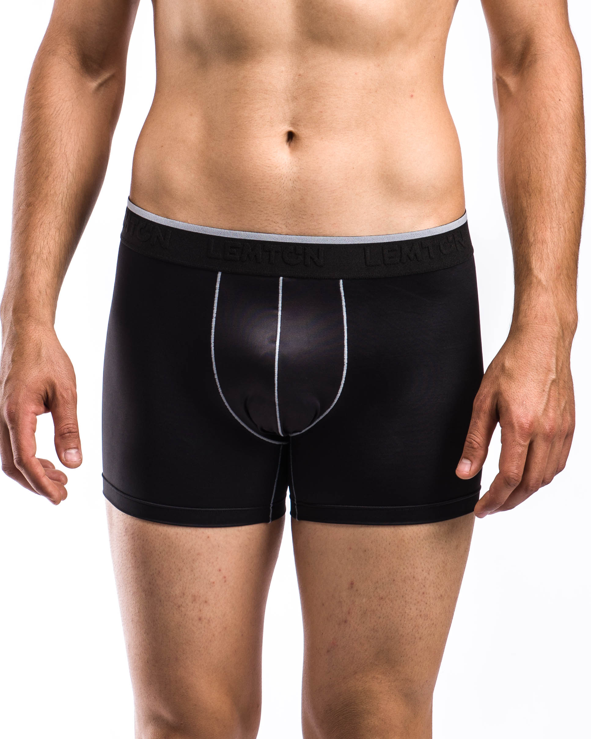 0567-black-gray-model-front